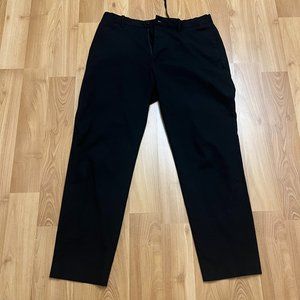 Uniqlo Men Black Pants/Slacks Medium